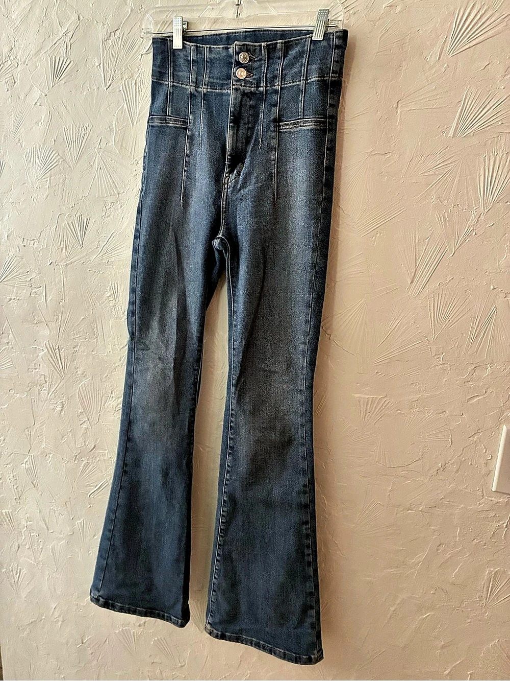 Women's Flare Jeans in Blue Like New